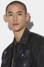 Dsquared2 Iconic Animal Kingdom Earring GOLD D2 - Image 5