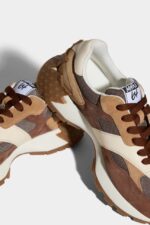 Dsquared2 Iconic BLACK Maple 64 Sneakers D2 - Image 4