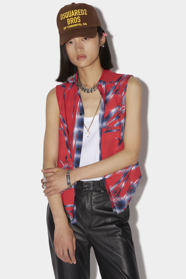 dsquared2_iconic_sleeveless_shirt_d2_fantasy.jpg Dsquared2 Iconic Sleeveless Shirt D2 FANTASY - Image 1